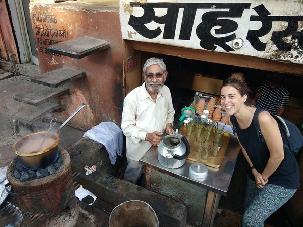 Small-Group Early Morning Pink City Bike Tour - What the $20 price really buys you