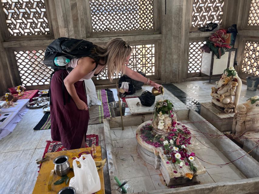 Spiritual Walking tour with Puja Ceremony -The Pushkar Route - Varaha Temple and the older Vishnu shrine