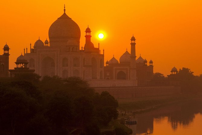 Sunrise at the Taj Mahal & Agra Fort Private Experience - Why sunrise changes the Taj Mahal visit
