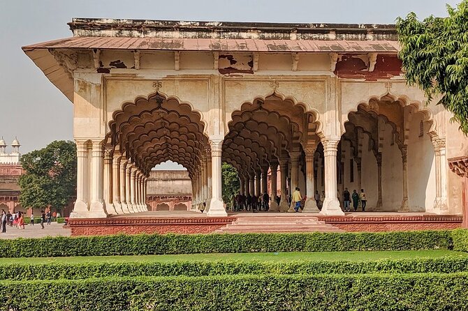 Sunrise Taj Mahal Day Tour from Jaipur with Agra Fort - Agra Fort brings the Mughal story into focus