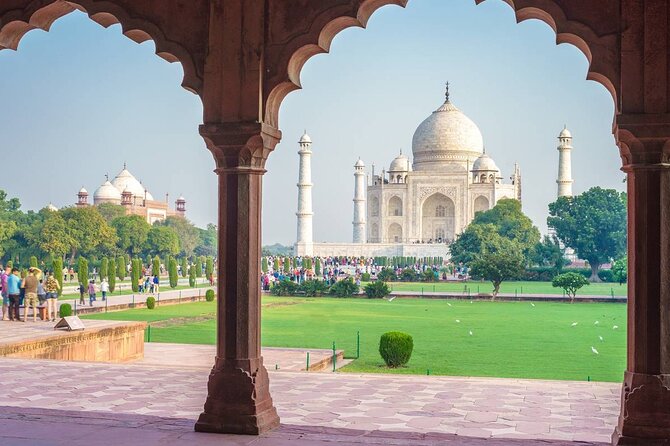 Sunrise Taj Mahal Tour with Agra Fort and Fatehpur Sikri - Why start at the Taj Mahal before breakfast