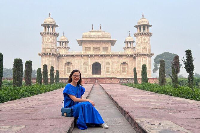 Sunrise to Sunset full day Agra tour with Taj Mahal & 3 Monuments - A private car makes a long day more manageable