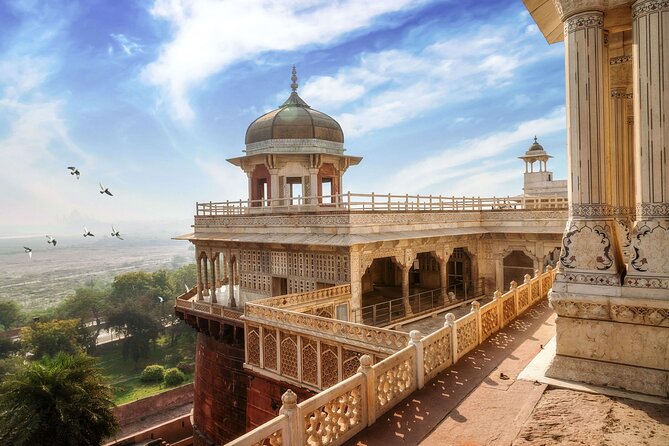 Taj Mahal, Agra Fort and Baby Taj Day Trip from Agra by Car - Agra Fort gives the day more depth