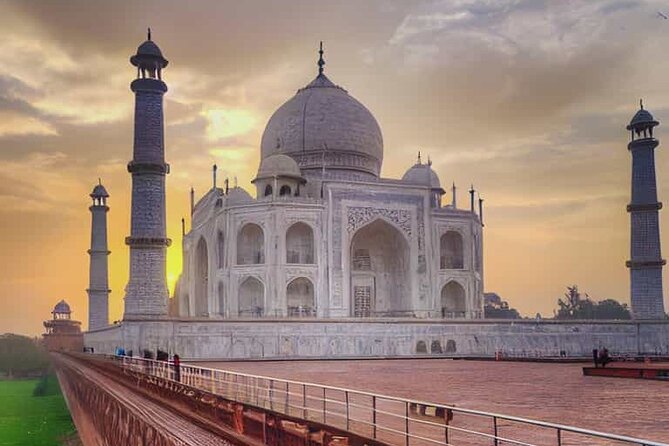 Taj Mahal, Agra Fort & Baby Taj Private Guided City Tour - The guide, car, and private format