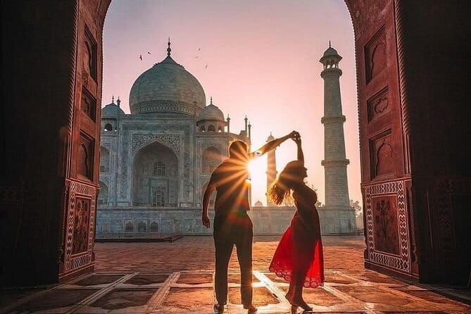 Taj Mahal Agra Fort Fatehpur Sikri Day Trip from Jaipur - Key points at a glance
