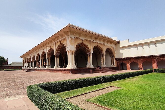 Taj Mahal And Agra Fort Skip - The - Line Tickets & Guide - The Taj Mahal, from first view to marble detail