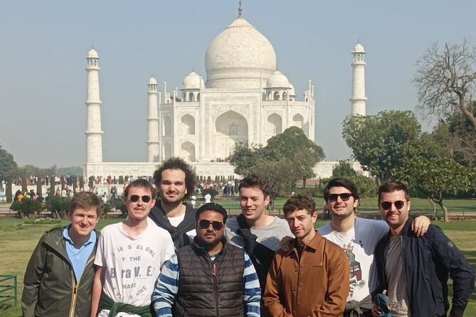 Taj Mahal and Agra Tour by Superfast Gatimaan Train From Delhi - Why the Gatimaan train makes Agra workable
