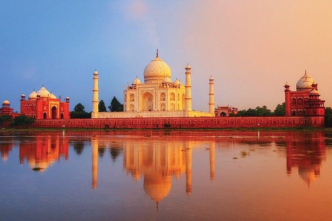 Taj Mahal at Sunrise and Agra Day Tour from Jaipur - The shopping stop at Kohinoor Jewellers