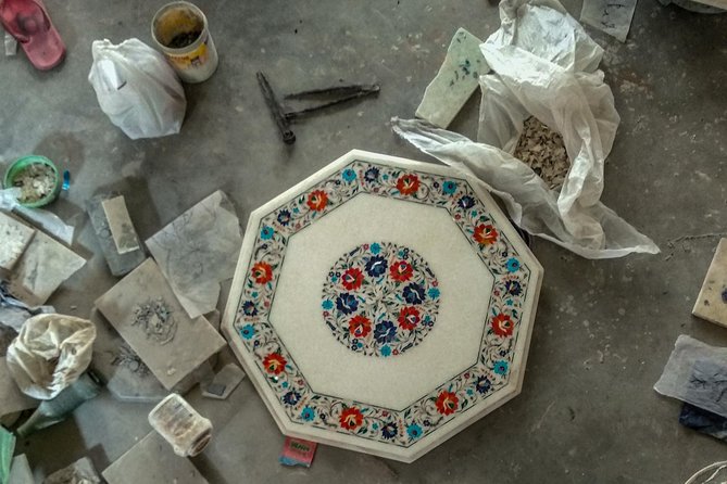 Taj Mahal Handicraft Walk: Explore True India with Artisans - Flower garlands and body jewelry in old lanes