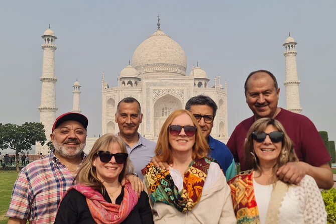 Taj mahal Private Tour with Entry Ticket and Guide - Two hours with the Taj Mahal