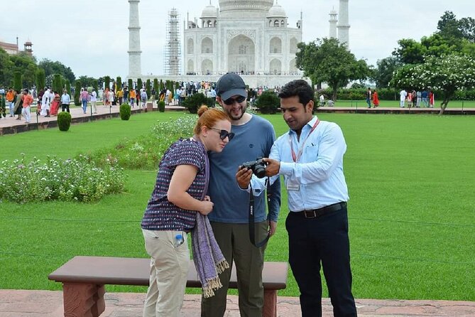 Taj Mahal Skip-The-Line Entry Tickets with Guided Tour - Meeting your guide at the West Gate