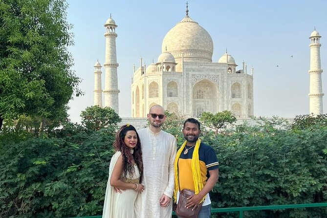 Taj Mahal Skip-the-Line Guided Tour with Optional Add-ons - Why the guide matters here