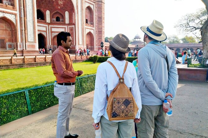 Taj Mahal Skip-the-Line Guided Tour with Optional Add-ons - The photo service is a real part of the experience