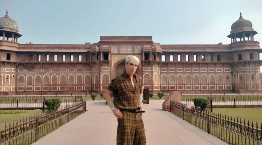 Taj Mahal Tour Fast-Track Entry with Tickets - The First View of the Ivory-White Mausoleum