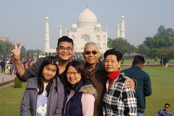 Taj Mahal Tour from Jaipur by Car - Private Day Trip - Leaving Jaipur for Agra in a private car