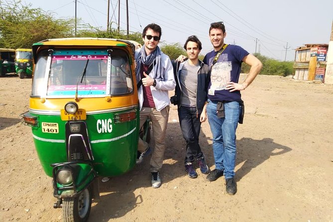 Tajmahal Full day Tour by tuk tuk - What the $16 price really covers