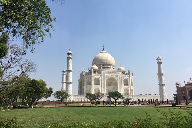 Tajmahal Sunrise And Sunset Tour in Agra with Fatehpur Sikri - The one-hour drive to Fatehpur Sikri