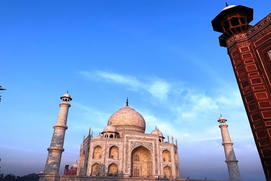Tajmahal With Mausoleum Skip The Line Ticket With Guide - The value of a $7 Taj Mahal ticket